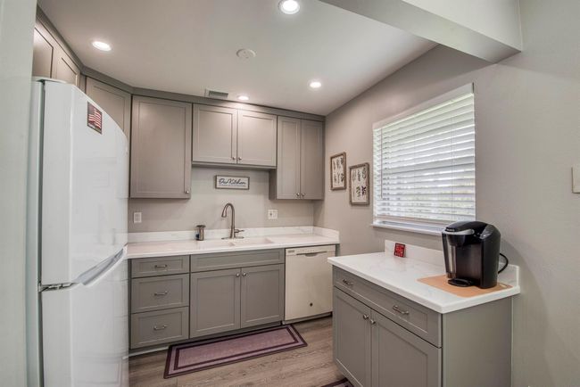 APT-114-6 - 2929 Se Ocean Blvd, Condo with 2 bedrooms, 2 bathrooms and null parking in Stuart FL | Image 7