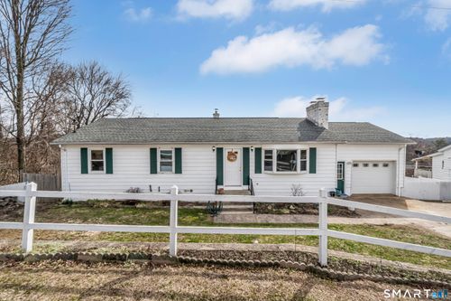 82 Twining Ave, Waterbury, CT, 06705-1629 | Card Image