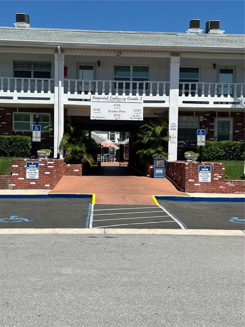 apt-201-4746 Azalea Dr, NEW PORT RICHEY, FL, 34652-5054 | Card Image