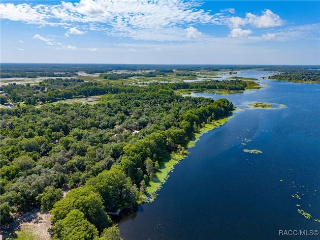 5870 N Briarcliff Ter, House other with 3 bedrooms, 3 bathrooms and 2 parking in Hernando FL | Image 52