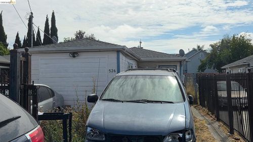 526 Douglas Ave, Oakland, CA, 94603-2910 | Card Image