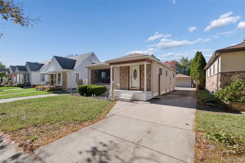 7732 Hipp St, Taylor, MI, 48180-2613 | Card Image