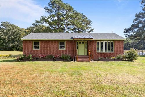 511 N End Ests, North, VA, 23128-2083 | Card Image