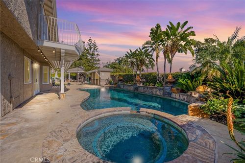 29665 Meadowmist Way, Agoura Hills, CA, 91301-4405 | Card Image