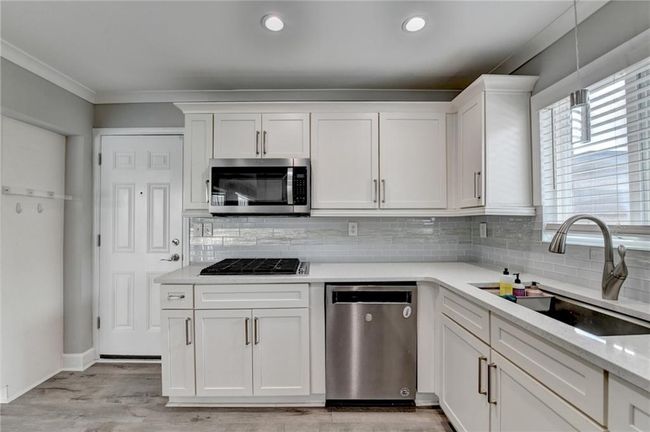 APT-29 - 346 Carpenter Dr, Condo with 2 bedrooms, 2 bathrooms and 1 parking in Sandy Springs GA | Image 16