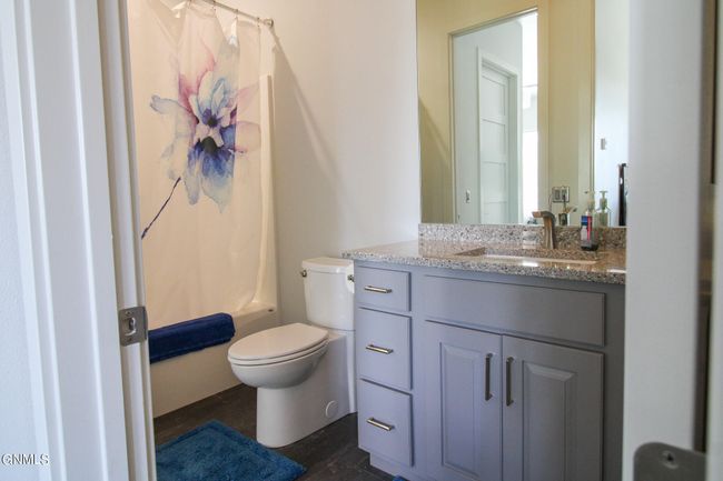 Shared Bath between Bedroom 2 & 3 | Image 68
