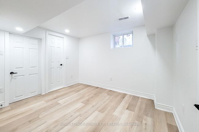56 Moxley Dr, House other with 6 bedrooms, 4 bathrooms and 5 parking in Hamilton ON | Image 35