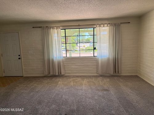 310 S Las Hamacas, Green Valley, AZ, 85614 | Card Image