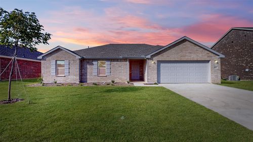 104 Cooper Dr, Cleburne, TX, 76031-6428 | Card Image