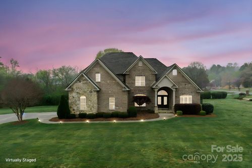 1012 Harper Lee Dr, Newton, NC, 28658-9203 | Card Image