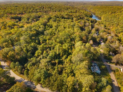 41 Bushy Hill Rd, Ivoryton, CT, 06442-1151 | Card Image