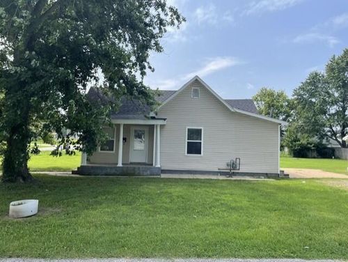 203 S Walnut St, Marshfield, MO, 65706-1851 | Card Image