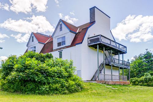 339 S Bay Rd, Port Severn, ON, L0K1S0 | Card Image