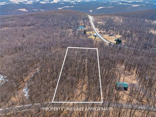 414 Shawnee View Rd, Central City, PA, 15926-8001 | Card Image