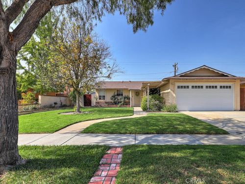 7837 La Costa Cir, Buena Park, CA, 90620-2403 | Card Image