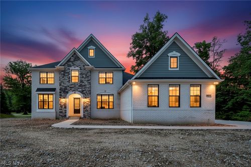 21075 Cedar Creek Drive, Strongsville, OH, 44149 | Card Image