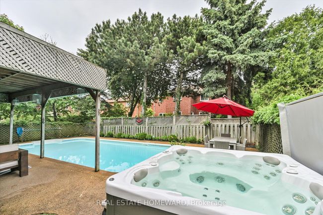 1221 Grandview Dr, House other with 5 bedrooms, 4 bathrooms and 4 parking in Oakville ON | Image 44