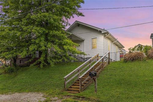 447 Highfield Ave, Canonsburg, PA, 15317-1242 | Card Image