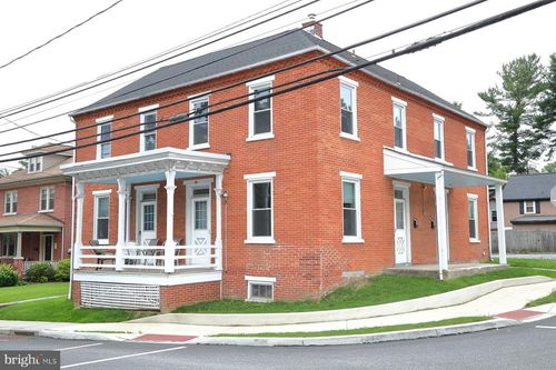 1 S Duke St, MILLERSVILLE, PA, 17551-1901 | Card Image
