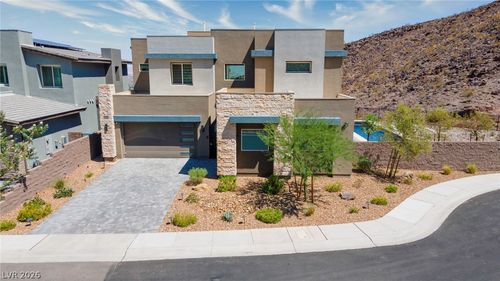 318 Shaded Canyon Dr, Henderson, NV, 89012-1005 | Card Image