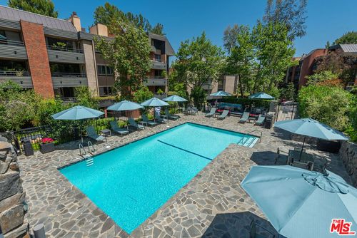 215-4736 Park Encino Ln, Encino, CA, 91436 | Card Image