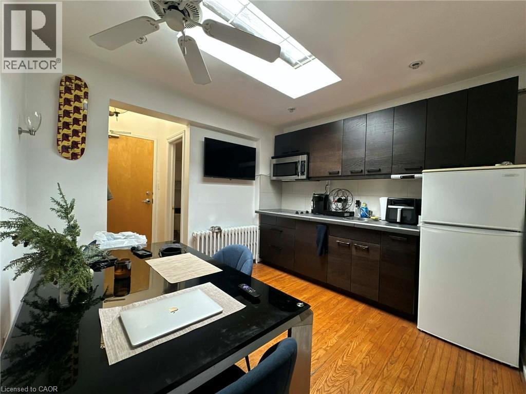 Residential Lease in Hamilton