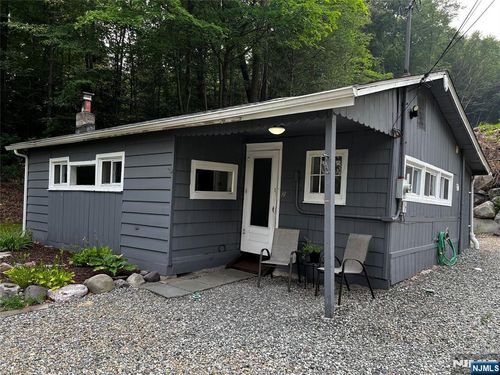 1793 Union Valley Rd, West Milford, NJ, 07480-2232 | Card Image