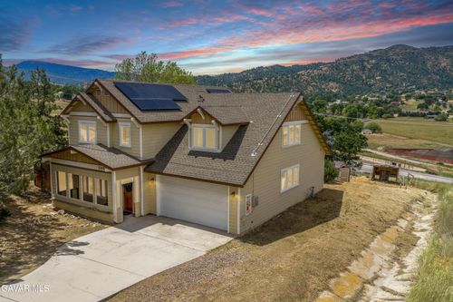 20450 Clubview Ct, Tehachapi, CA, 93561-7515 | Card Image