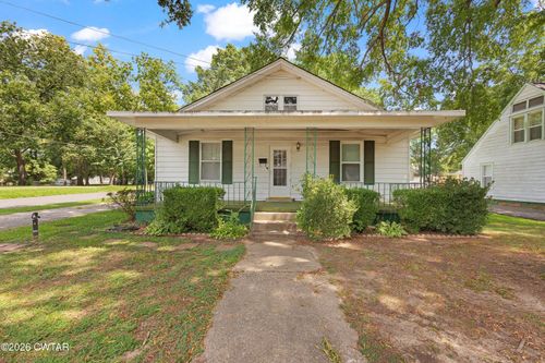 1064 Smith St, Milan, TN, 38358-2356 | Card Image