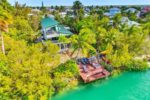 17151 Marlin Dr, Sugarloaf Key, FL, 33042-3683 | Card Image