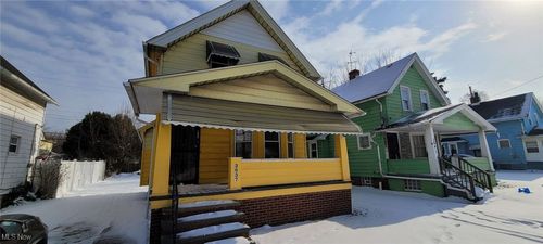 3637 E 104th St, Cleveland, OH, 44105-2405 | Card Image