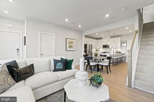 43805 Middleway Ter, ASHBURN, VA, 20147-7050 | Card Image