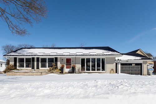 99 Henry St, Mitchell, ON, N0K1N0 | Card Image