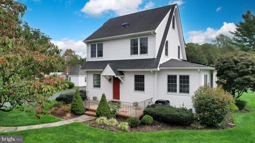 274 S Odessa Ave, Egg Harbor City, NJ, 08215-3519 | Card Image