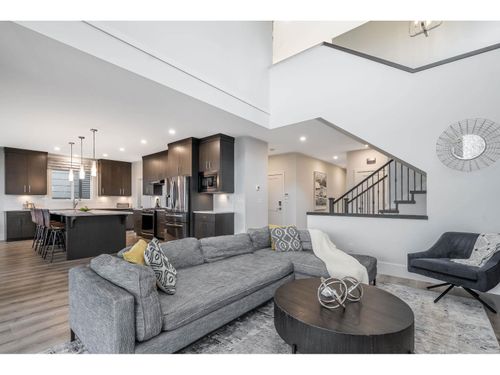 40-4295 Old Clayburn Rd, Abbotsford, BC, V3G0G4 | Card Image
