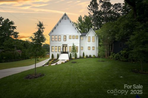 621 Poindexter Dr, Charlotte, NC, 28209-1214 | Card Image