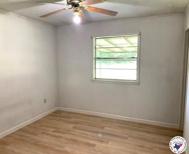 70 County Road 4224, House other with 3 bedrooms, 1 bathrooms and null parking in Simms TX | Image 20
