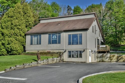 276 State Rt 94, Vernon, NJ, 07462-3247 | Card Image