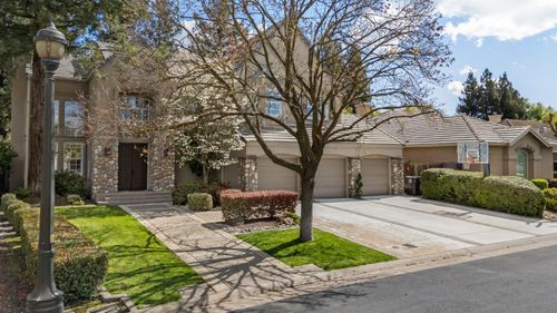 4583 Pine Valley Cir, Stockton, CA, 95219-1871 | Card Image