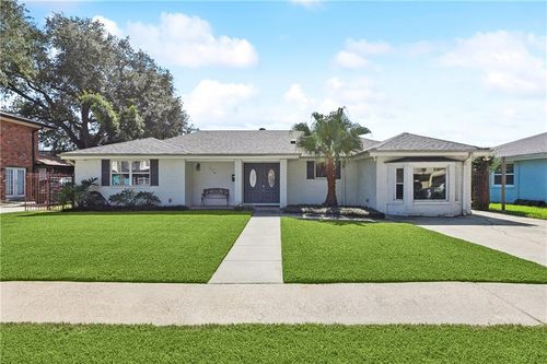 238 W Kenilworth St, New Orleans, LA, 70124-1116 | Card Image