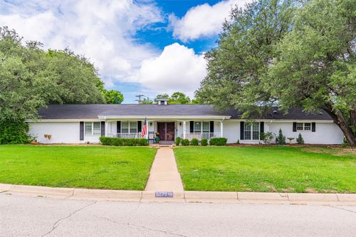 6079 Wonder Dr, Fort Worth, TX, 76133-3645 | Card Image