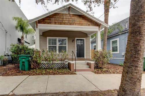2123 W Spruce St, TAMPA, FL, 33607-3439 | Card Image