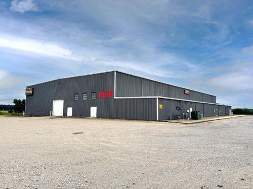 6481 & 6485 Merchants Drive, Laotto, IN, 46763-9629 | Card Image