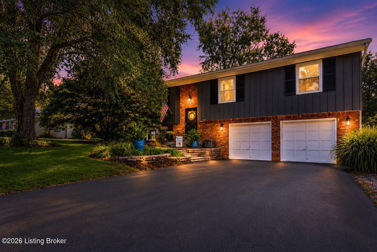 Residential in Crestwood 3