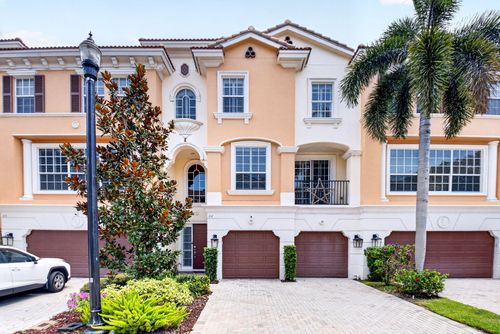 612 Ne Francesca Ln, Boca Raton, FL, 33487-5210 | Card Image