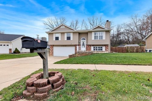 1058 Fawn Ridge Dr, O Fallon, MO, 63366-1056 | Card Image