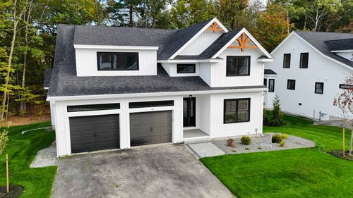 16 Little River Rd, Exeter, NH, 03833-1505 | Card Image