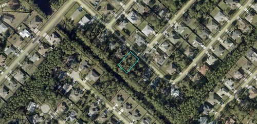 14 Riverview Dr, Palm Coast, FL, 32164-6462 | Card Image