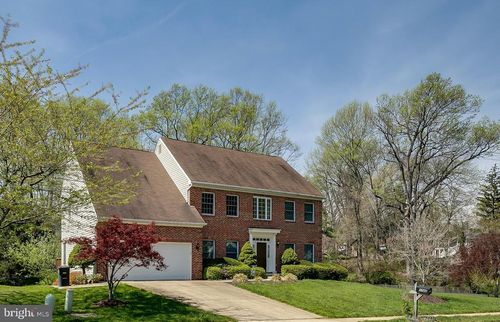 1742 Valley Ave, MCLEAN, VA, 22101-4720 | Card Image