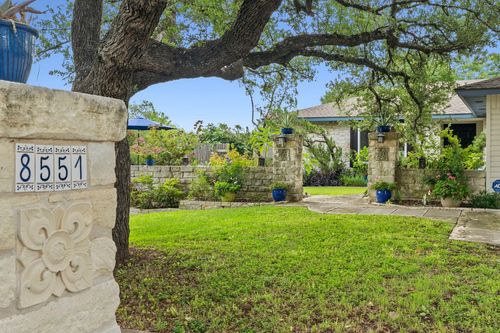 8551 Red Willow Dr, Austin, TX, 78736-3041 | Card Image